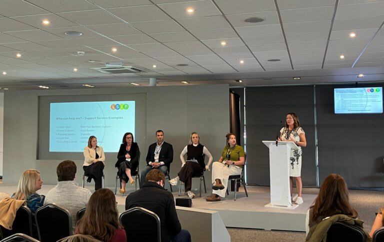 original-3F27B8DE-B5A2-4623-877E-84ACF45F1151